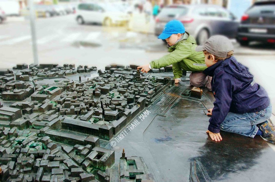 Travel to Croatia: Is it kid-friendly - Miniture Map of Split