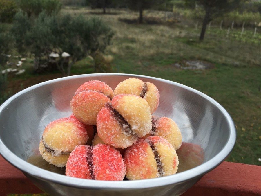 Croatian Recipe: Breskvice Peach Shaped Cakes | Chasing the Donkey