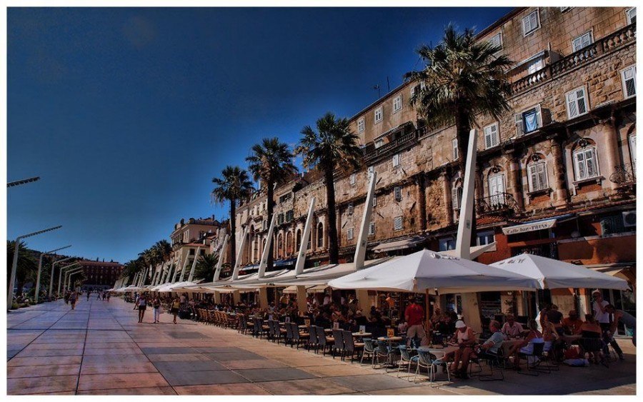 Riva | Things to do in Split | Chasing the Donkey Croatia Travel Blog