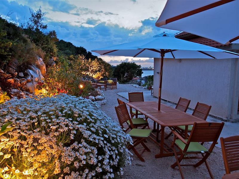 Earthers Hostel Hvar | Croatia Travel Blog