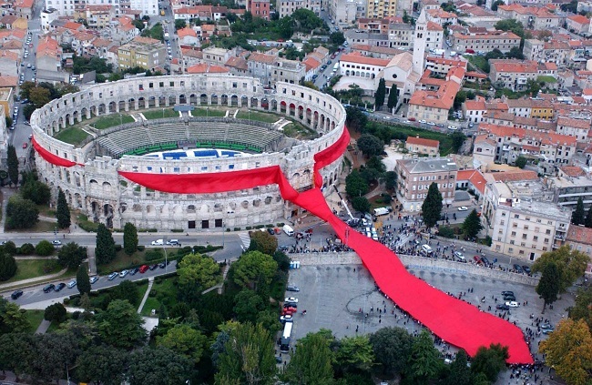 World Cravat Day | Bggest Tie | Travel Croatia