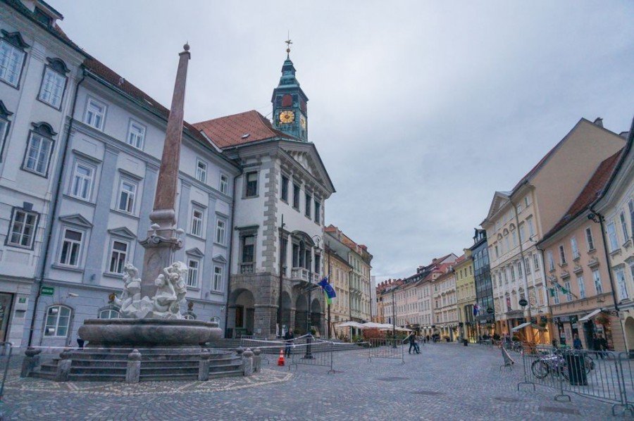 Things to do in Ljubljana | Ljubljana Town Hall | Slovenia Travel Blog