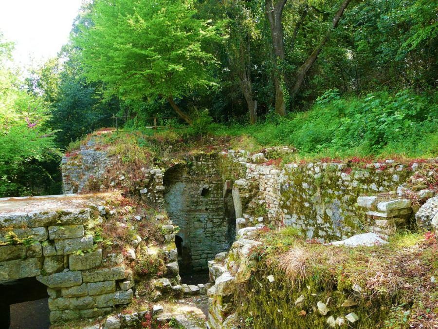 roman-ruins-butrint-national-park-albania_albania-travel-blog