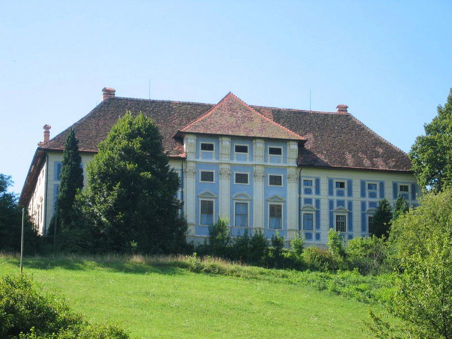Castles in Slovenia_Statenberg Mansion Castle