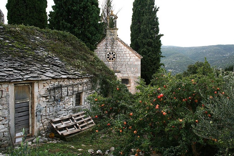 Tiny Croatia Villages and Towns - Skrip, Croatia Travel Blog