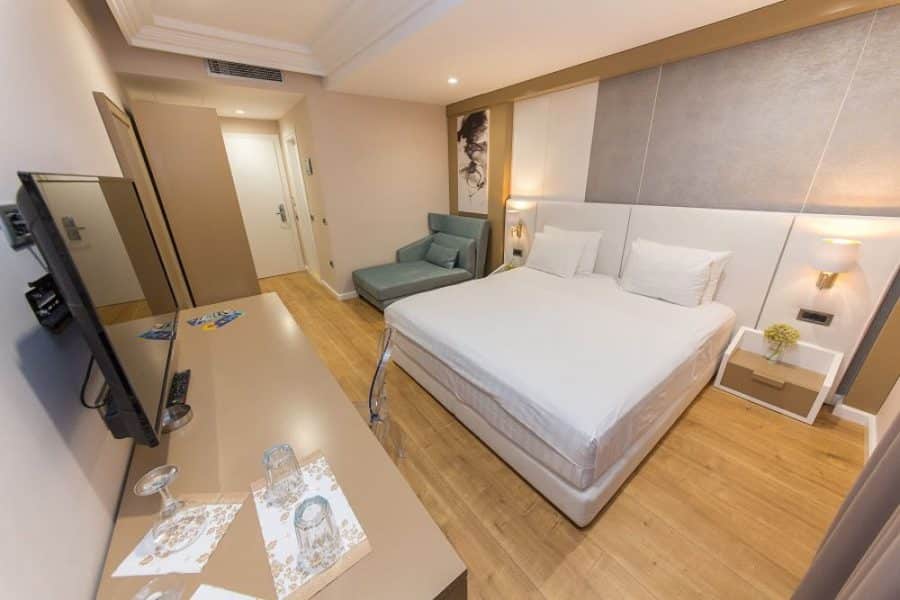 Albania Accommodation-Best Hotels In Albania_Hotel Brilant, Saranda