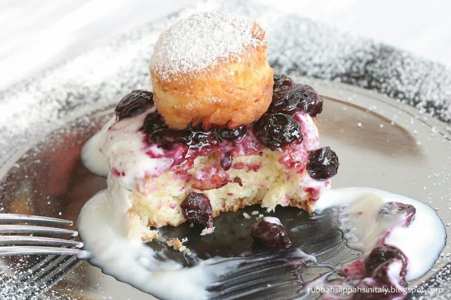 Romanian Food_Papanasi_ (1)