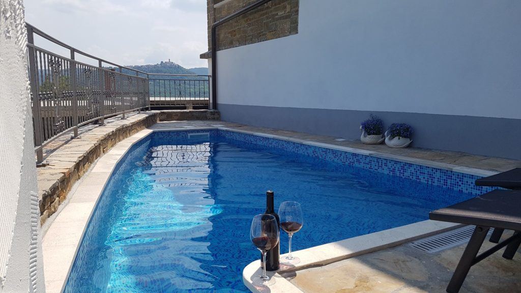 Airbnb Livade Belveder Pool