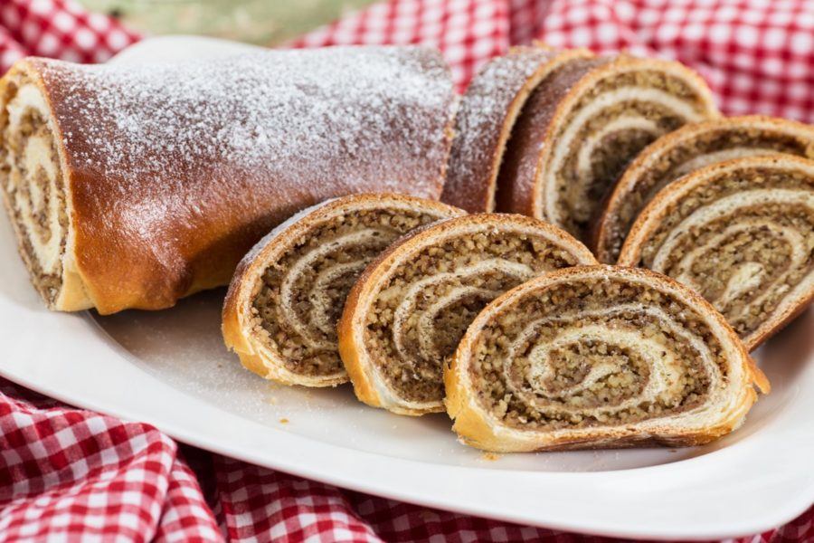 Croatian Cooking: Orahnjača Recept – Walnut Roll Recipe
