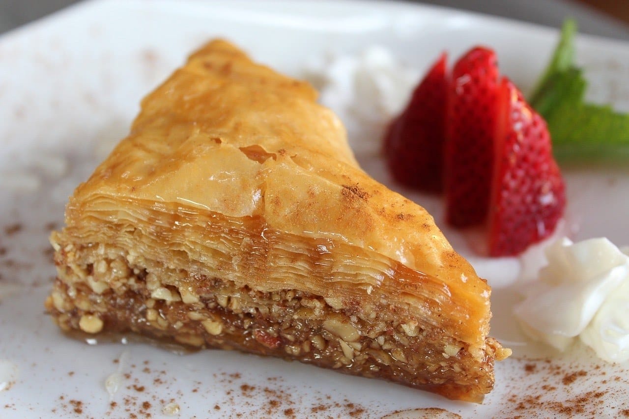 Greek Food Guide – 27 Ideas On What To Eat In Greece
