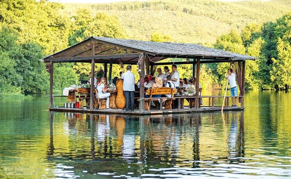 Macedonian traditional food in Macedonia_Macedonians Dining On A Raft