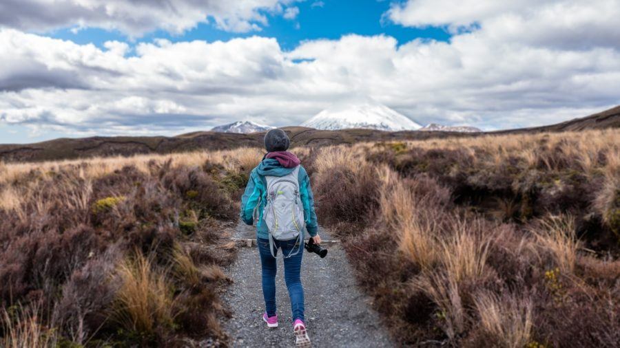 Hiking Backpack_Best Travel Backpacks Review_COVER
