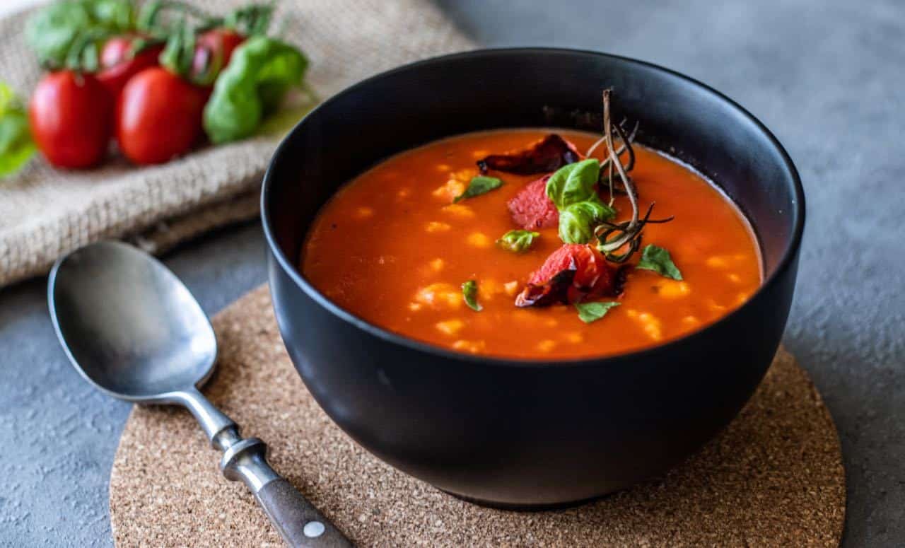 Croatian Tomato Soup With Grated Dough (Juha Od Rajčice s Taranom)