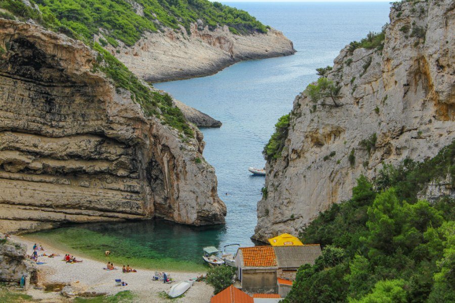 Best Things To Do In Vis Croatia - Stiniva