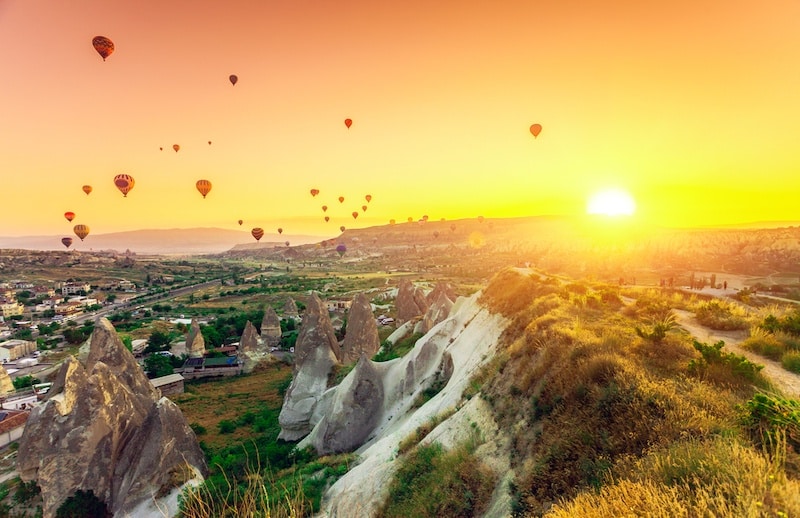 Cappadocia Hot Air Balloon Cost & Tips - Sunset Over Cappadocia