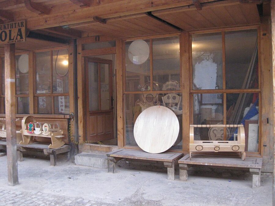 Carpenter's shop in the Old Bazaar - Cradle makers