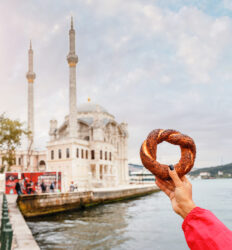 Turkish simit bread with Ortakoy Mosque Istalbul - vegan in Istanbul