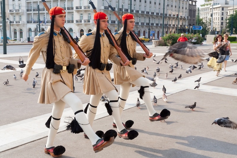 Greece With KIds - What to do in Greece with kids - Athens - Changing of the guard