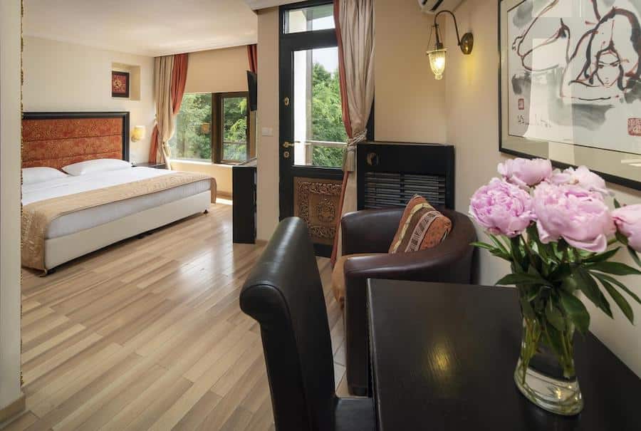 Romania Travel Blog_Where To Stay In Bucharest_Le Boutique Hotel Moxa