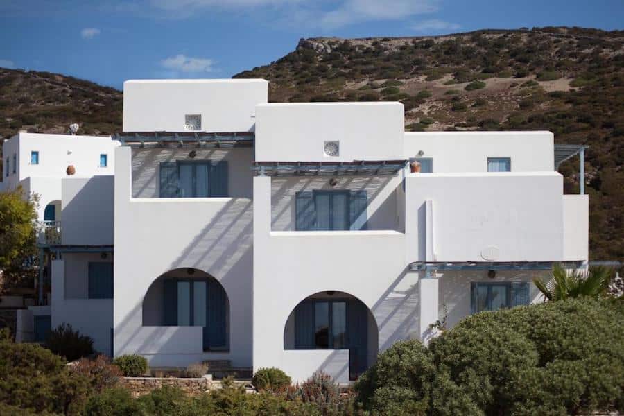 Greece Travel Blog_Guide To Antiparos Island_Oliaros Seaside Lodge