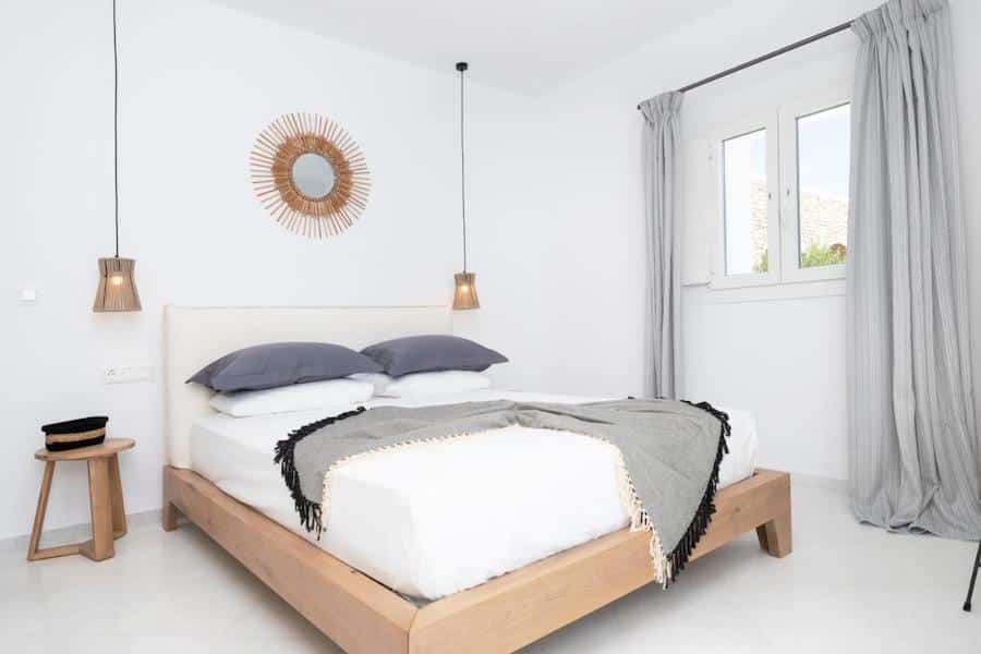 Greece Travel Blog_Guide To Antiparos_Salty Villas - Chrissipi