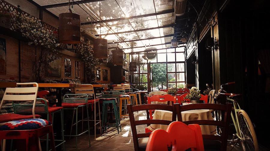 Albania Travel Blog_Guide To Korca_Republika House Pub