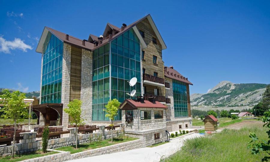 Montenegro Travel Blog_Guide To Cetinje_Hotel Monte Rosa