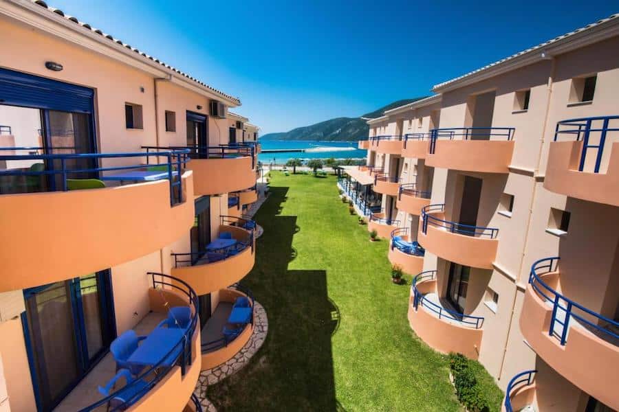 Greece Travel Blog_Guide To Lefkada Greece_Akroyiali Resort