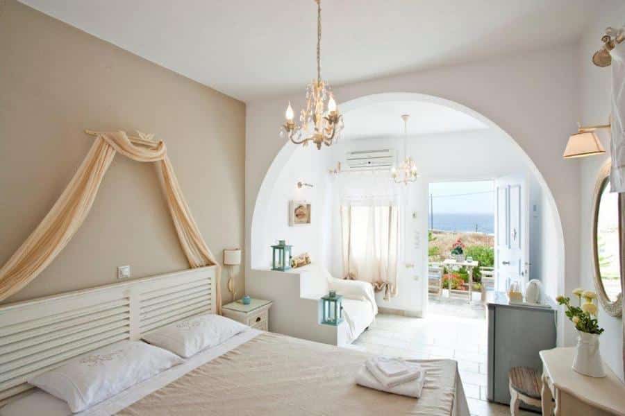 Greece Travel Blog_Kimolos Island Guide_Kimolis