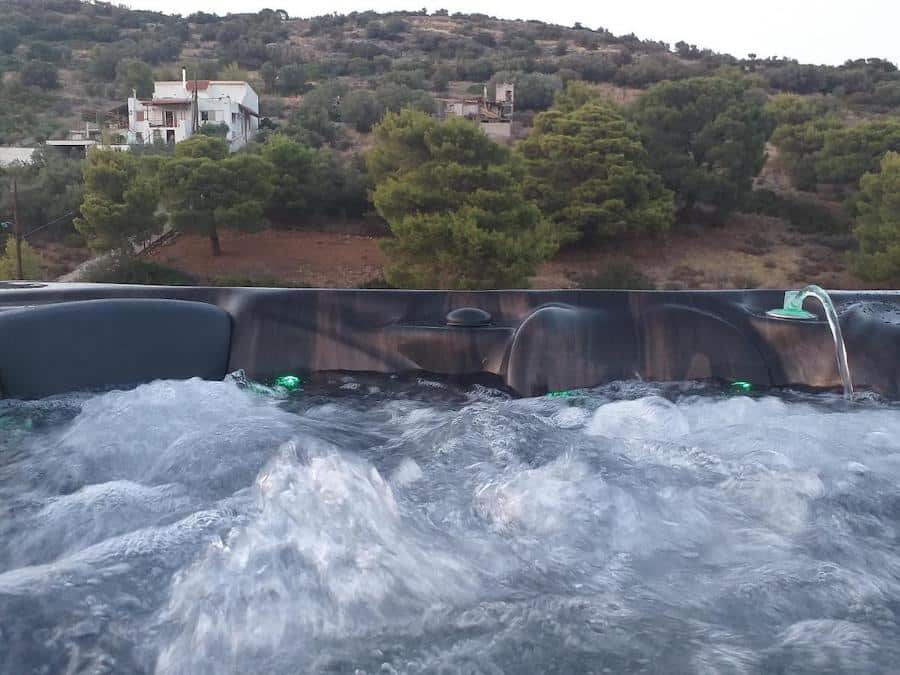 Greece Travel Blog_Hotels Near Athens Airport_Jaccuzi Airport House
