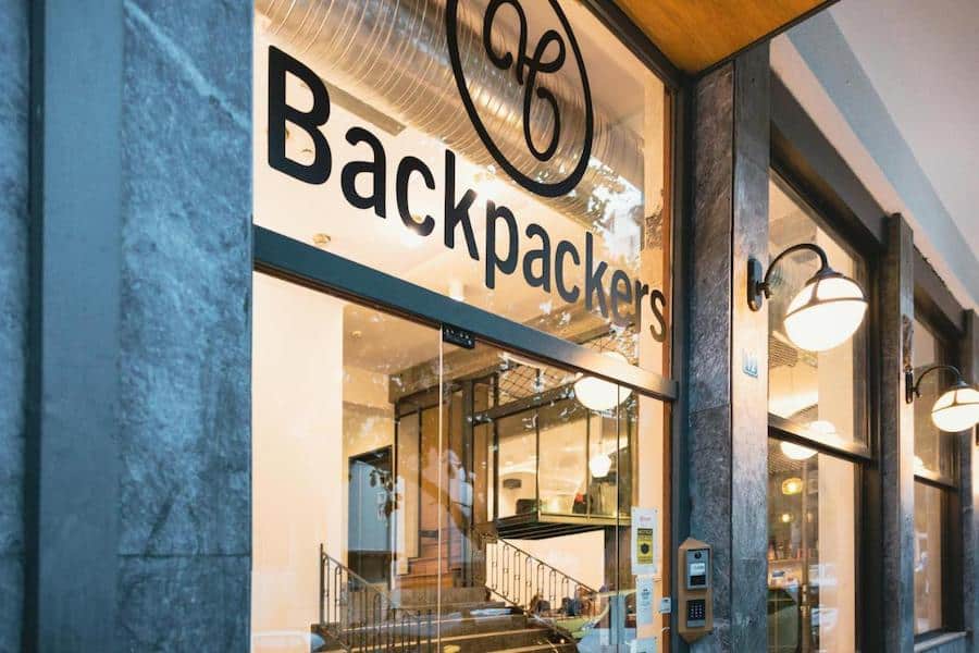 Greece Travel Blog_Where To Stay Near Acropolis Athens_Athens Backpackers