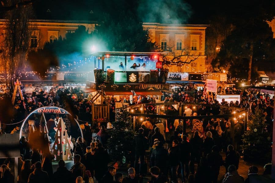 Croatia Travel Blog_Advent In Zagreb_Sandro Sklepić - Fuliranje - Stross night