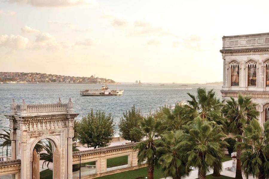 Turkey Travel Blog_Romantic Places In Istanbul_Çırağan Palace