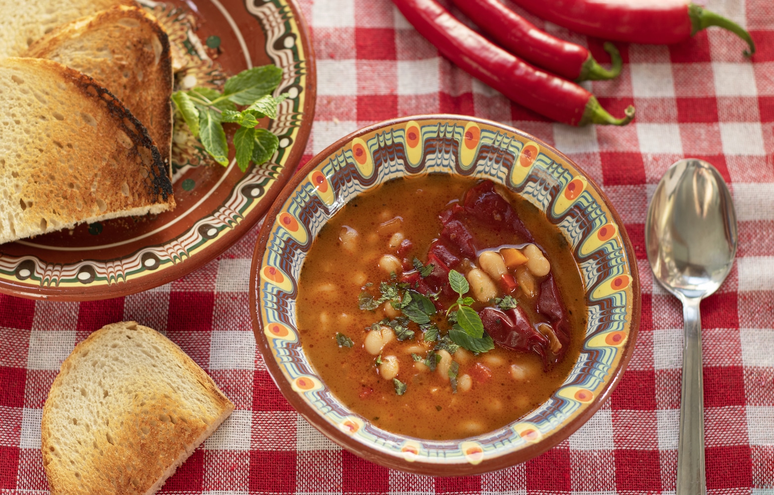Hearty Bulgarian Bean Soup Recipe (Bob Chorba Recept)