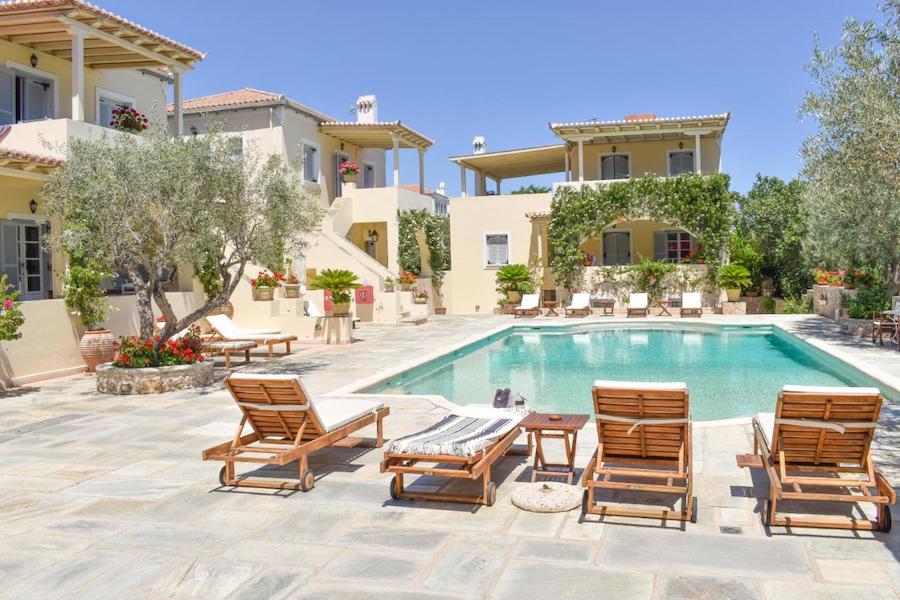 Greece Travel Blog_Spetses Guide_Villa Nika