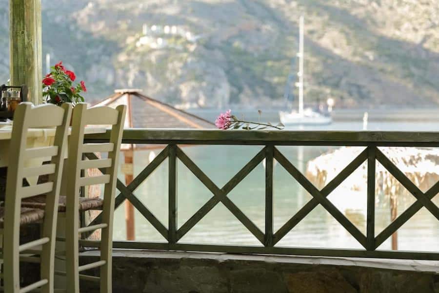 Greece Travel Blog_Vathia Guide_Akrotiri B&B