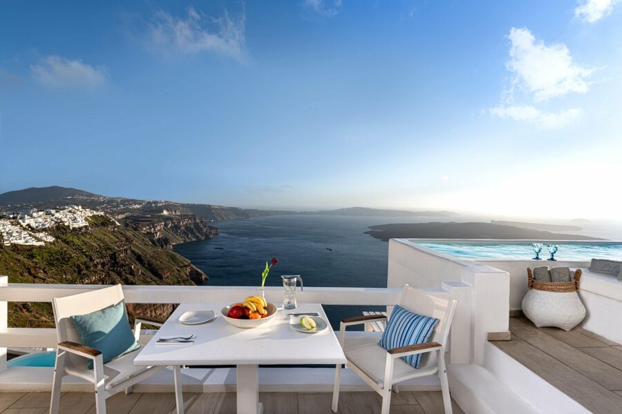 Santorini Honeymoon Hotels_aqua-luxury-suites (2)