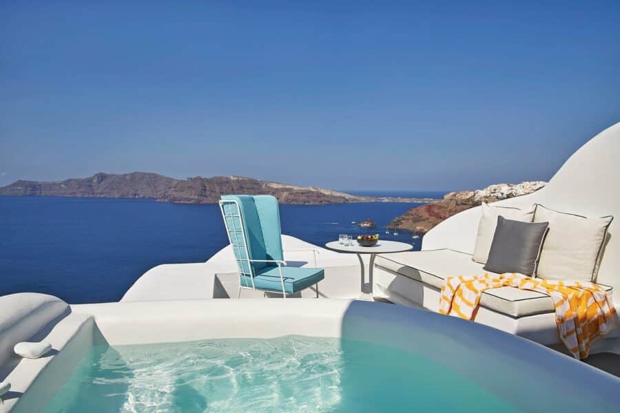 Santorini Honeymoon Hotels_wet-junior-suites