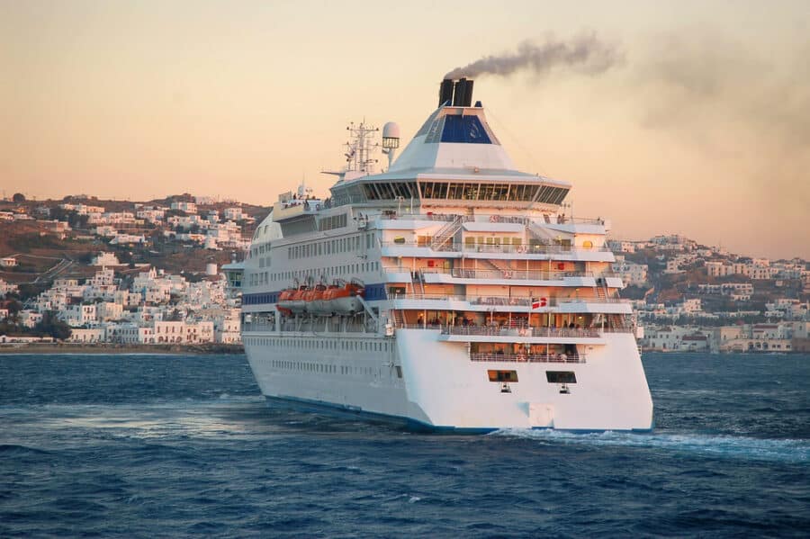 Ports In Greece - Cruise in front of the island of Mykonos