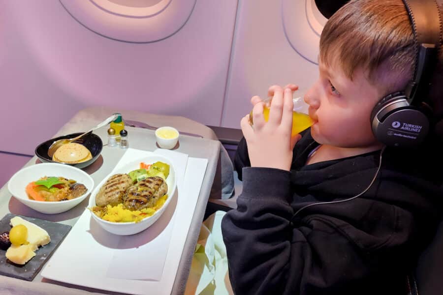 Food & Drinks in business class - Turkish Airlines- Turkish Food