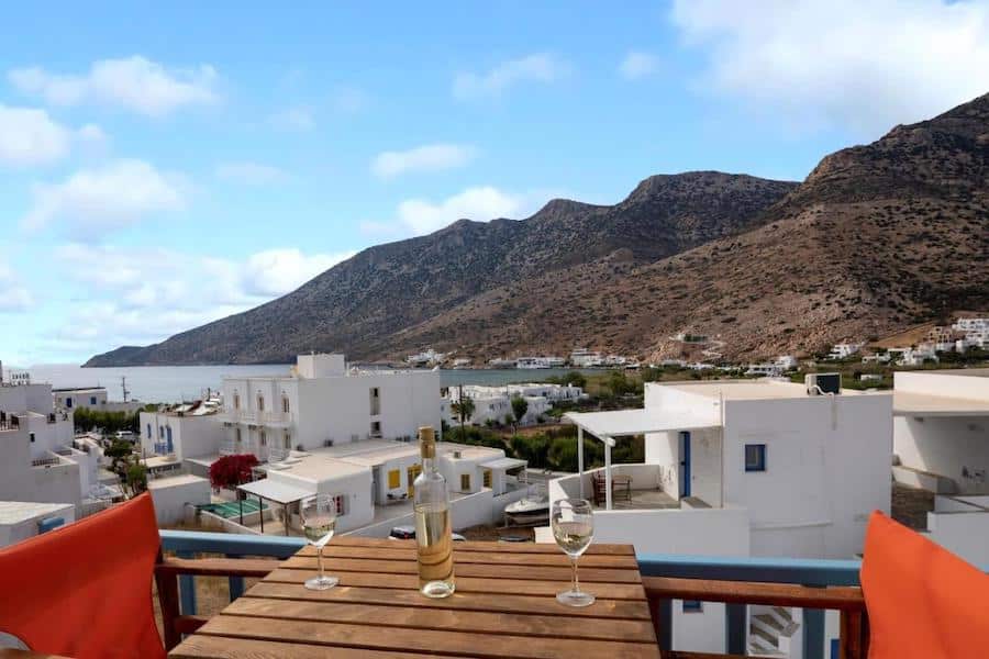 Greece Travel Blog_Sifnos Island Guide_KAMARADO STUDIOS