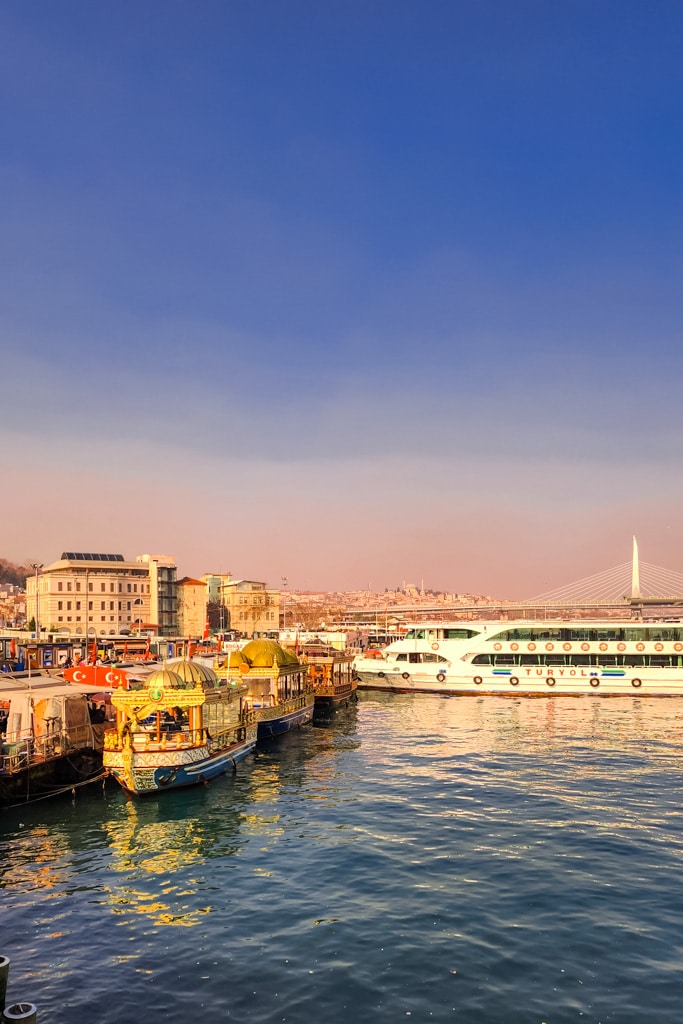 Eminönü - Galata Bridge Istanbul -3