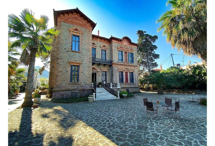 Greece Travel Blog_Complete Guide To Lesbos_Loriet Hotel