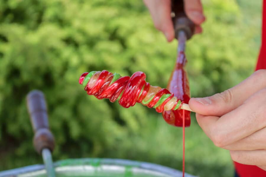 Old traditional handmade Turkish Ottoman candy Macun_Istanbul Street Foods_Depositphotos_264433344_S