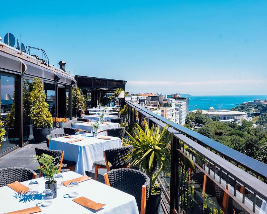 Turkey Travel Blog_Best Rooftop Bars & Restaurants In Istanbul_Spago