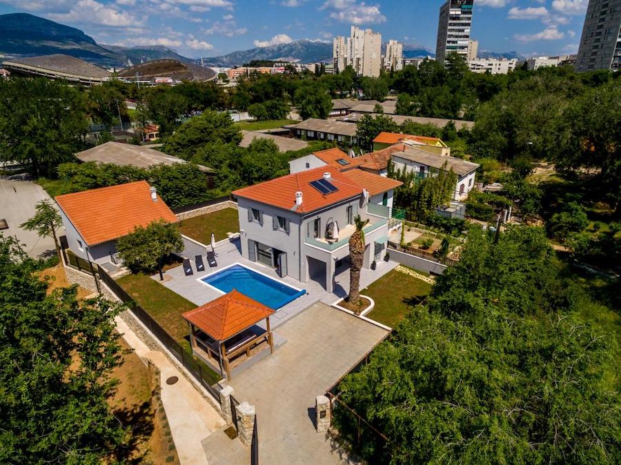 Croatia Travel Blog_Split Accommodation_Luxury Villa Serina