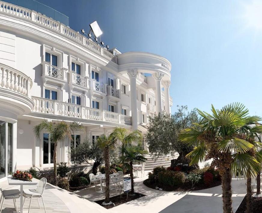 Albania Travel Blog_Where To Stay On The Albanian Riviera_Hotel Villa Pascucci