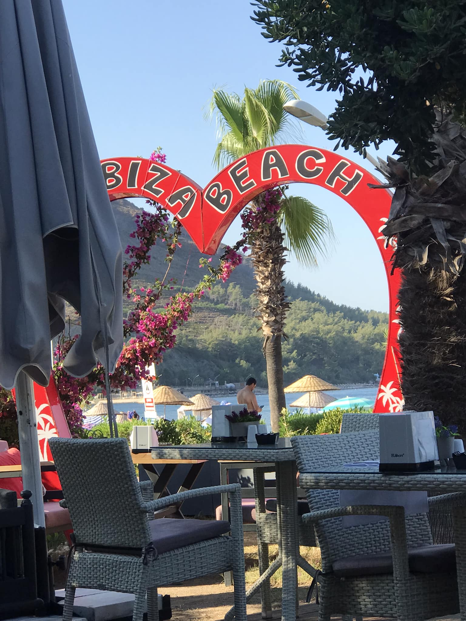 a-guide-to-marmaris-turkey-chasing-the-donkey